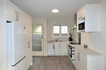 2/460 Manchester Street, Saint Albans