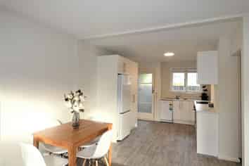 2/460 Manchester Street, Saint Albans