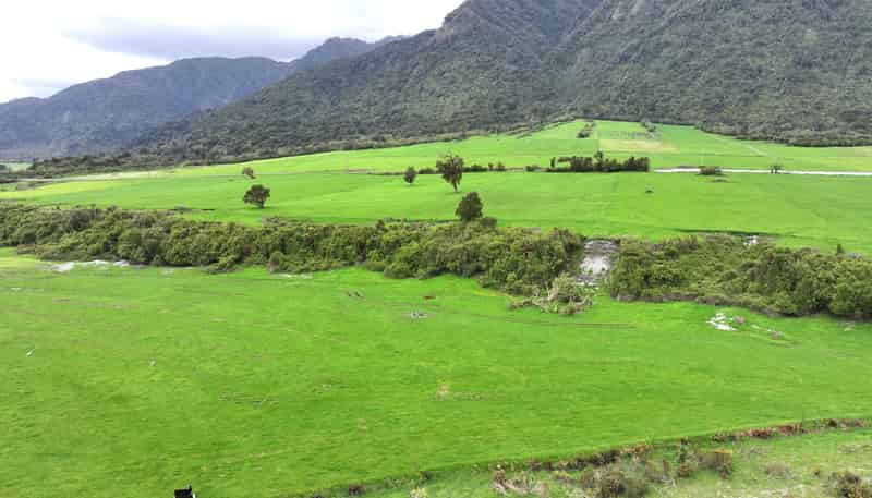 2115 Whataroa Highway, Whataroa