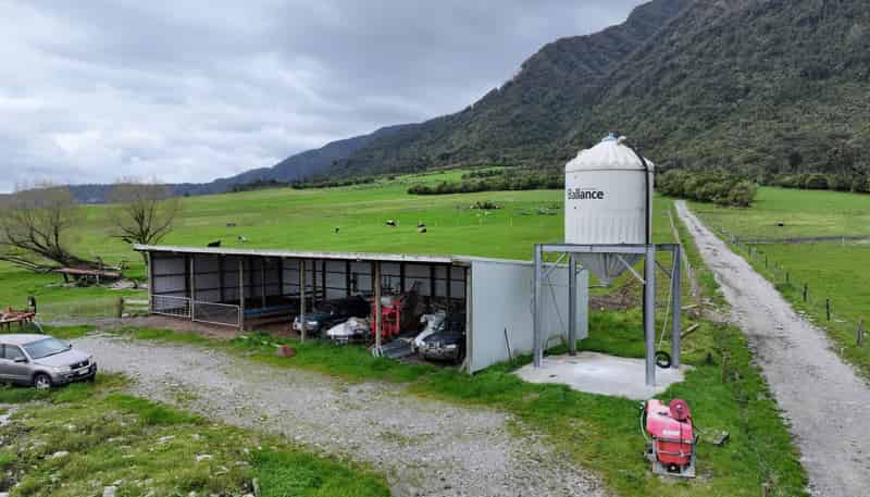 2115 Whataroa Highway, Whataroa