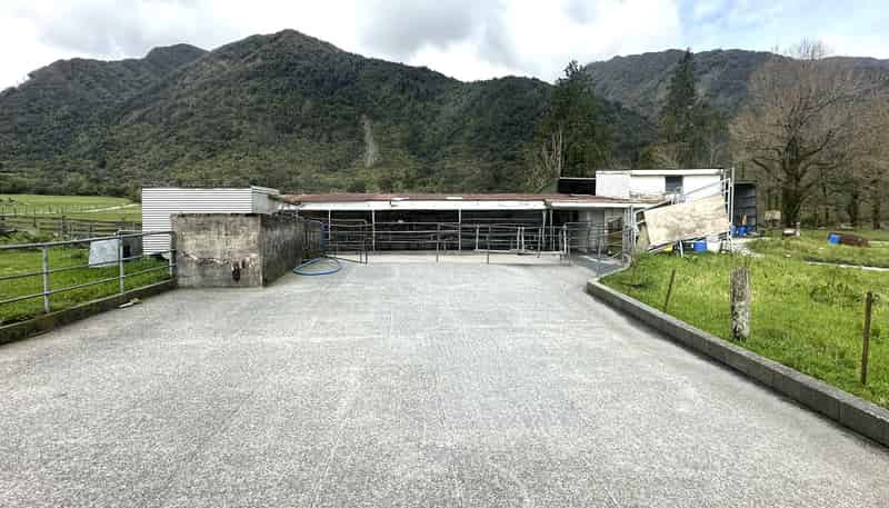 2115 Whataroa Highway, Whataroa