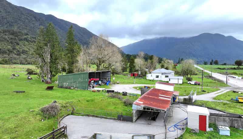 2115 Whataroa Highway, Whataroa
