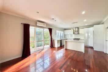 10 Palazzo Close, Flat Bush