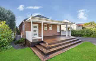 74 Tahapa Crescent, Meadowbank