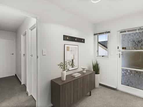 1/8 Lee Road, Taradale