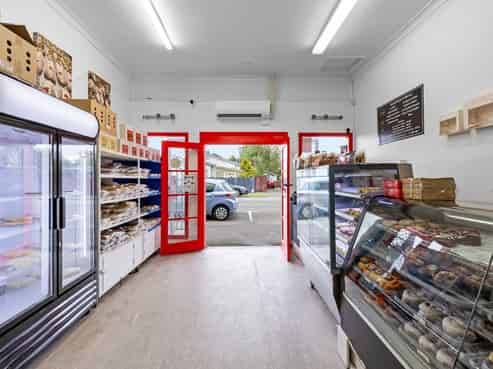 Entry level investment with cashflow