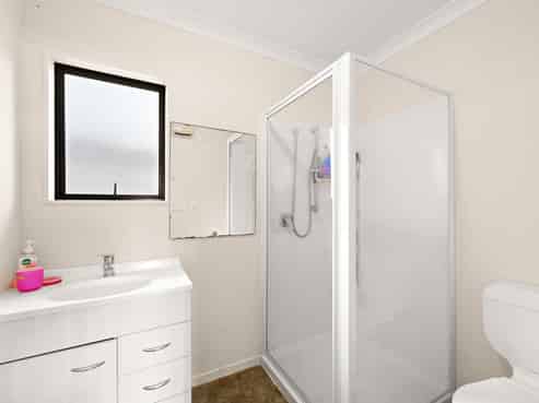 14C Jones Crescent, Melville