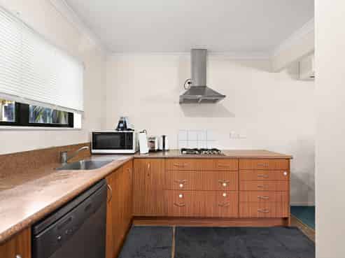 14C Jones Crescent, Melville