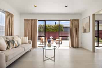 2/49 Marua Road, Ellerslie