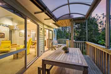 59 Kauri Point Road, Laingholm