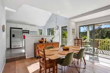 59 Kauri Point Road, Laingholm