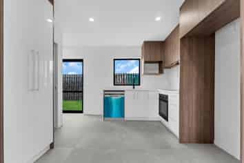 67C  Beeston Cresent, Manurewa