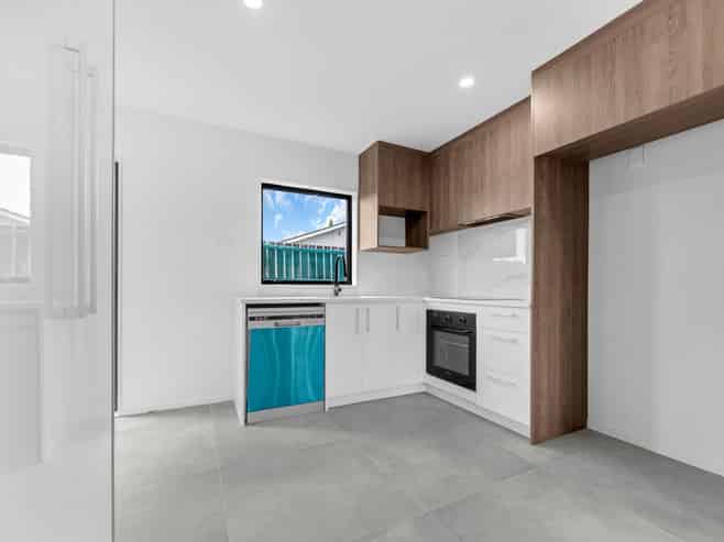 67C  Beeston Cresent, Manurewa