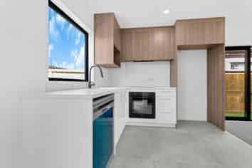 67C  Beeston Cresent, Manurewa