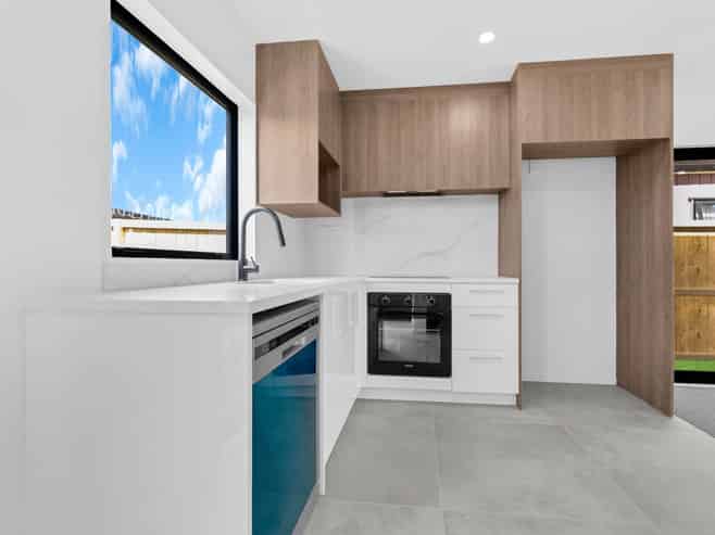 67C  Beeston Cresent, Manurewa