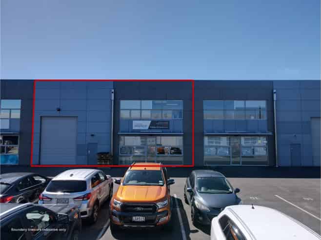 High Stud Warehouse in popular Business Park