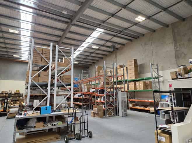 High Stud Warehouse in popular Business Park