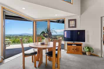 62 Sunglo Terrace, Otaki