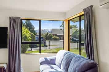 37 Lochhead Crescent, Methven