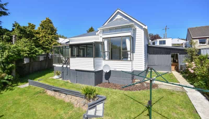 6 Rennie Street, Green Island