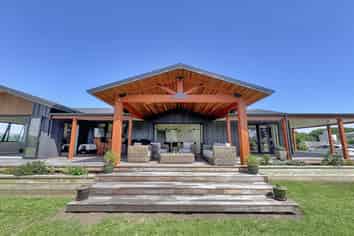 Manawatu / Whanganui - Address withheld