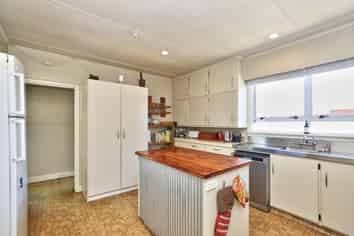 8 Clark Street, Allenton