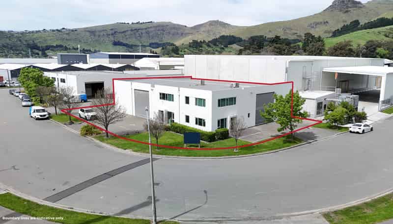 2B Lock Crescent, Hillsborough