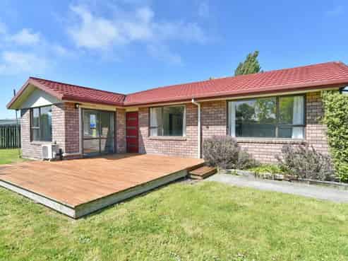 2/34 Tilford Street, Woolston