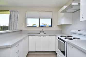 2/34 Tilford Street, Woolston