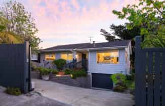 12 Cheriton Road, Mellons Bay