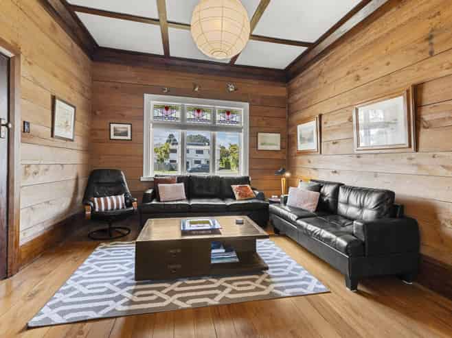 22 Wallis street, Raglan