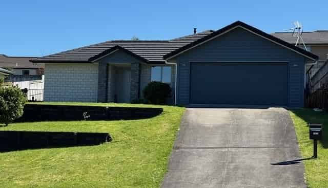 163 Ballintoy Park Drive, Welcome Bay