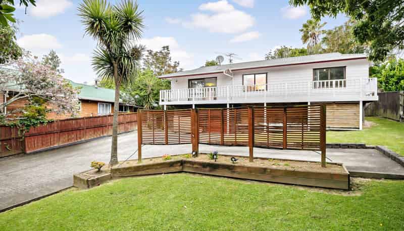 7 Aspiring Avenue, Clover Park