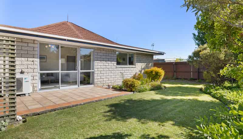 2/99 St Martins Road, Saint Martins