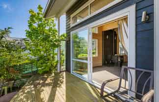 261 Waikawa Road, Waikawa