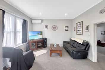 68 Allardice Street, Dannevirke