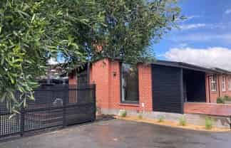 117 Racecourse Road , Allenton