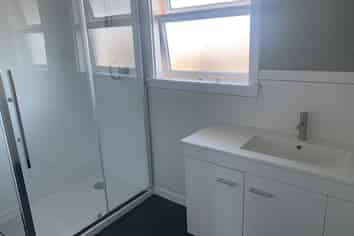 117 Racecourse Road , Allenton