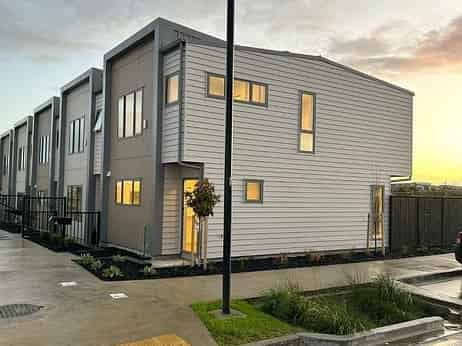 15 Green Bamboo Road, Hobsonville