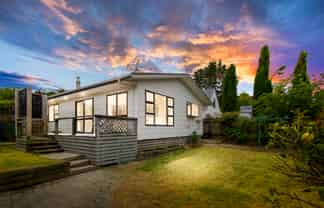 2/13 McManaway Grove, Stokes Valley