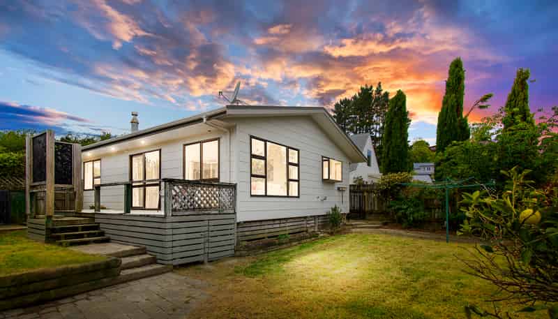 2/13 McManaway Grove, Stokes Valley