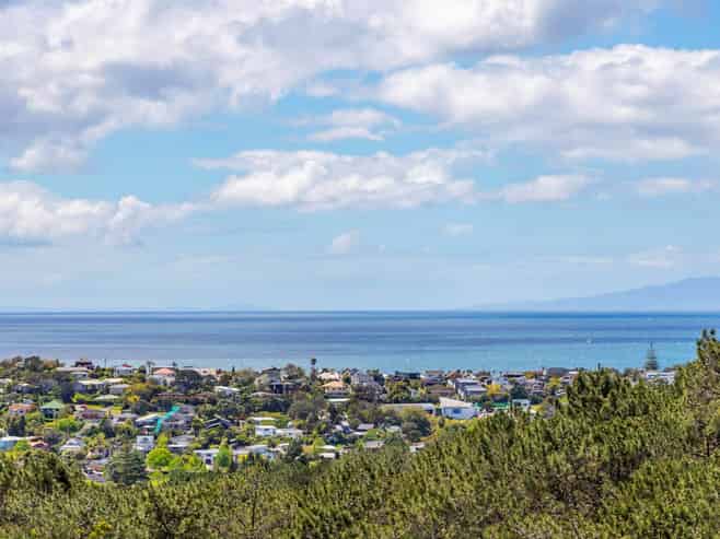 3 Dalmeny Close, Murrays Bay