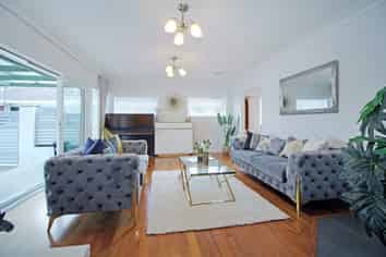 24 Pooley Street, Pakuranga Heights