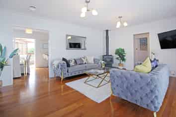 24 Pooley Street, Pakuranga Heights