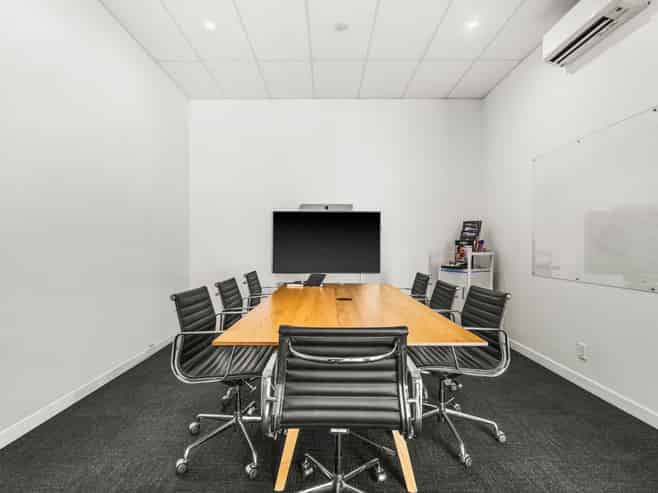 Corner profile A-Grade office with parking