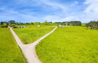 677 Newall Road, Newall