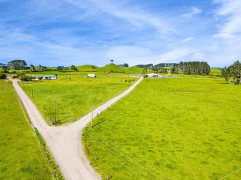 677 Newall Road, Okato