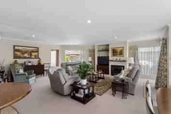 4 Campbell Grove, LEVIN