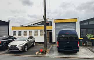 HENDERSON VALLEY WAREHOUSE
