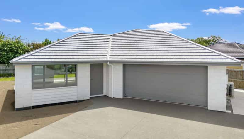 38 Ara Drive, Redwoodtown
